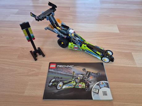 Lego technic 42103 dragster,