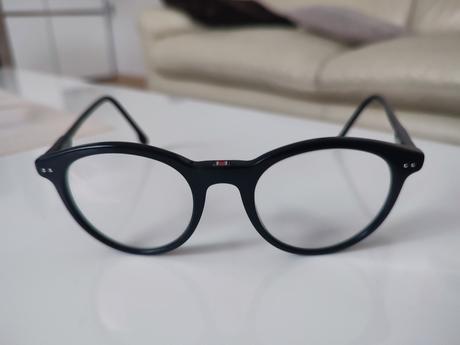 Ram na okuliare carrera cierny, 