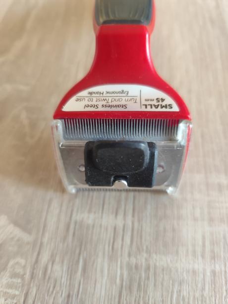 Vyčesávač srsti a podsady camon shedding tool x3,