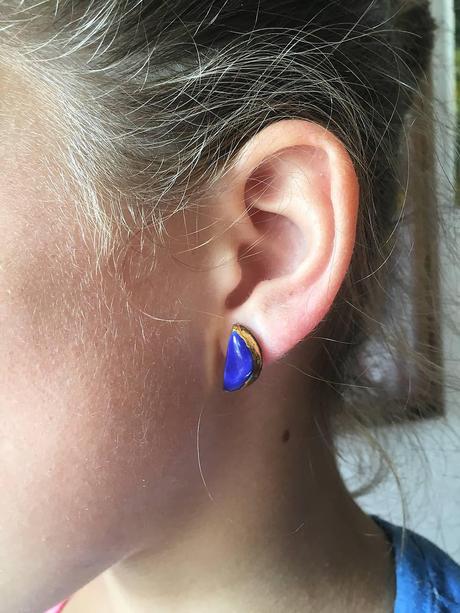 Naušnice modre polmesiace, 