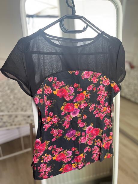 Čierne tričko elegantné s kvetinkami terranova, terranova,s