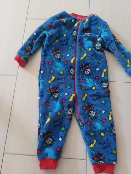 Overal na spanie, 98