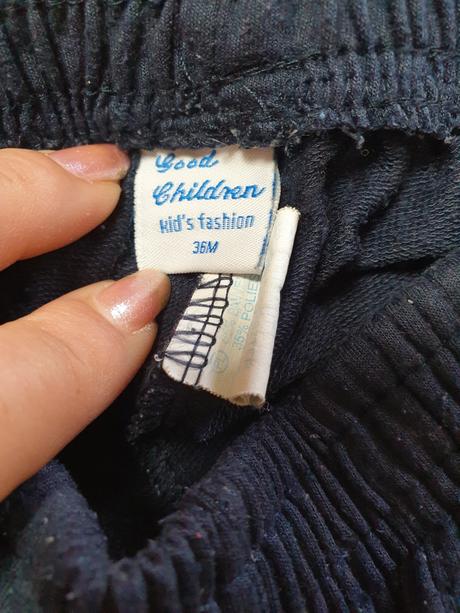 2 tepláky a pančuchy, 86–98