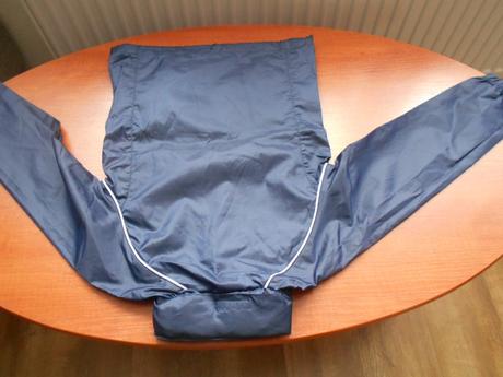 Vetrovka do dažďa, 128