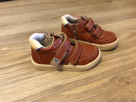 Kožené topanky, 23