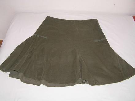 Tenká mančestrová sukňa, 40
