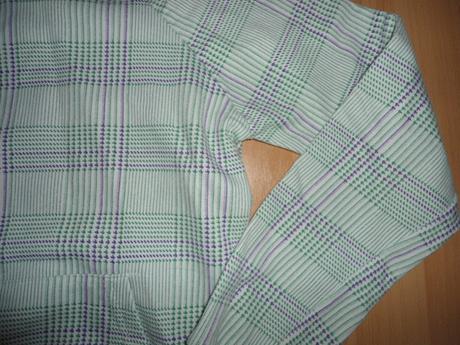 Bielo-zeleno-fialova mikina, xs