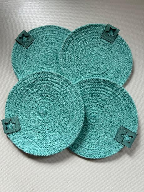 Podložky pod šáločky, 