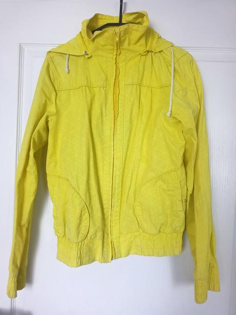 Bundicka do pasa, 40