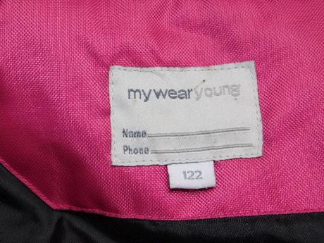 Kvalitna zimna bunda s odonimatelnou kapucnou, 122