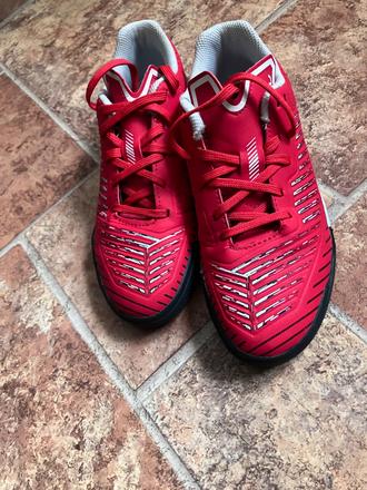 Futsalove tenisky, kipsta,35