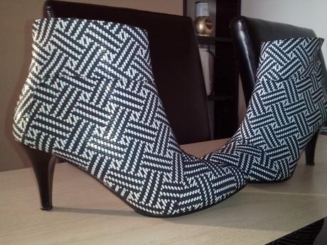 Kožené členkové čižmičky v.39,5 - nové, 39