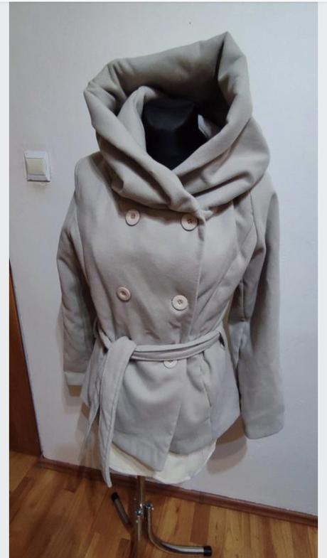 Kabat s velkou kapucnou vel. 40, m