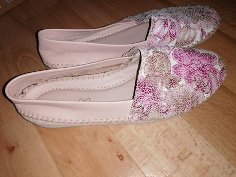 Mokasiny s kvetmi, lasocki,36