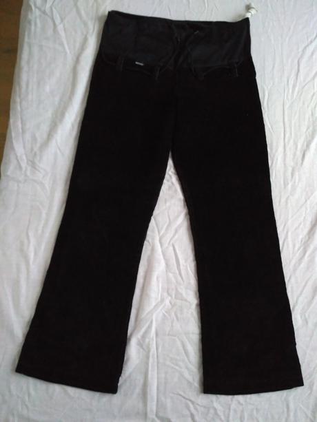 Tehotenské nohavice pre nižšiu postavu, s