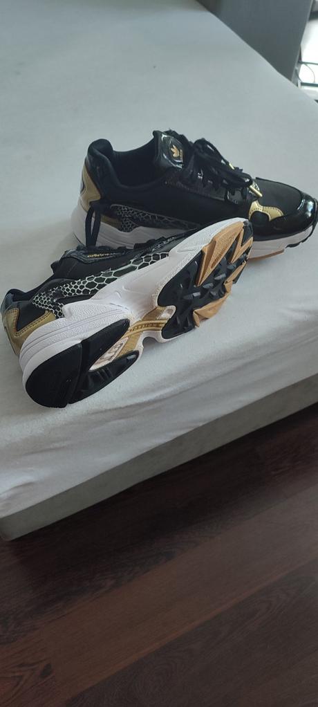 Krásne dámske tenisky adidas, adidas,39