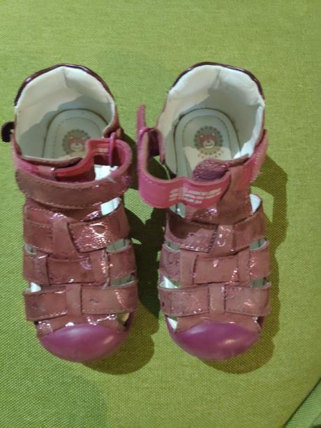 Sandalky, lasocki,24