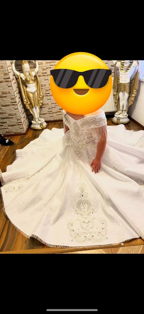 Šaty na prvé sväté prijímanie, 170