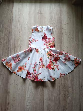 Slávnostné šatky, 122