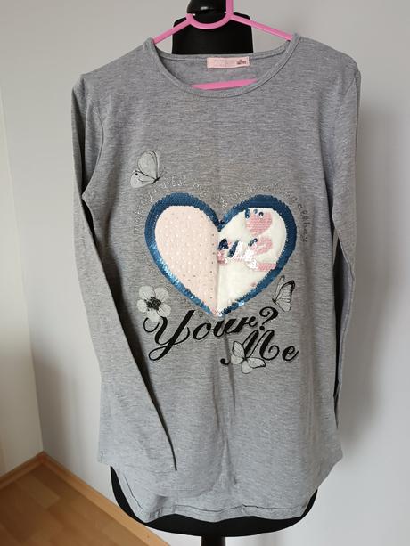 Sivé tričko zo srdiečkom, 146