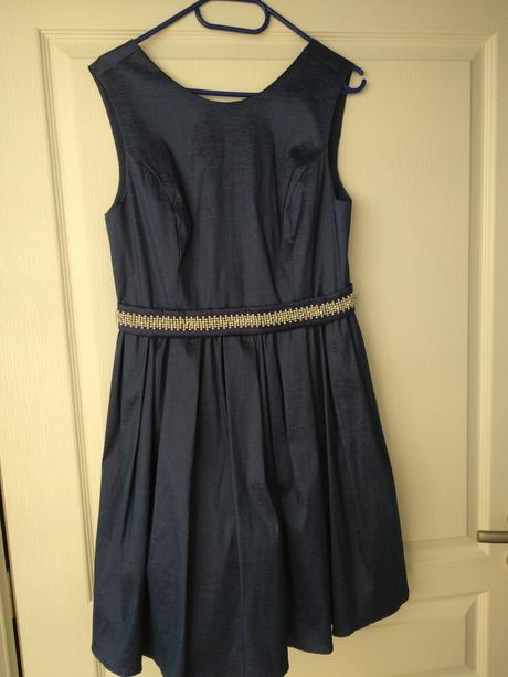 Spolocenske saty 40, 40