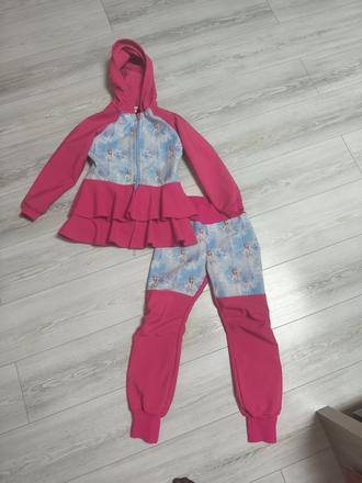 Softshellová suprava, 128