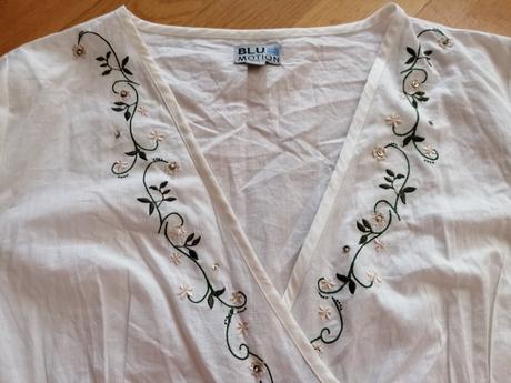 Biela bluzka s vysivkou, 40