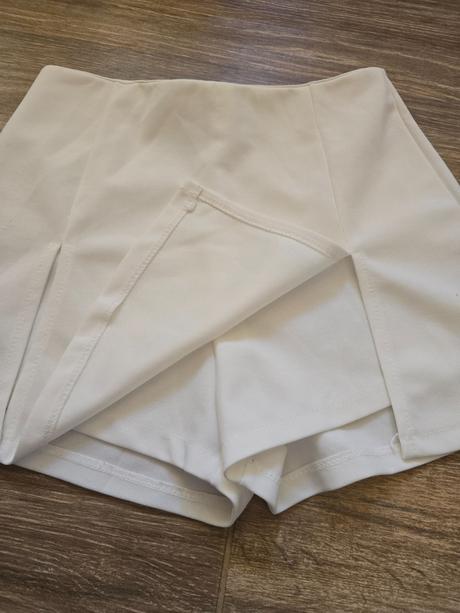 Sukňové šortky č.140, 140