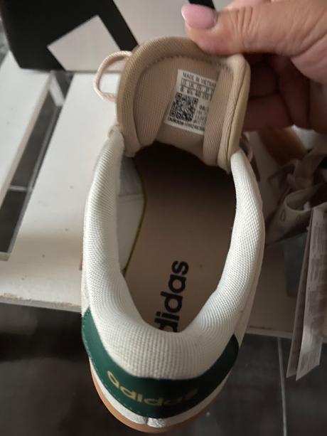 Adidas v.40, adidas,40