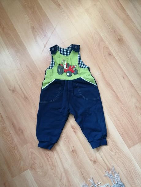 Trakáče s traktorom, 80