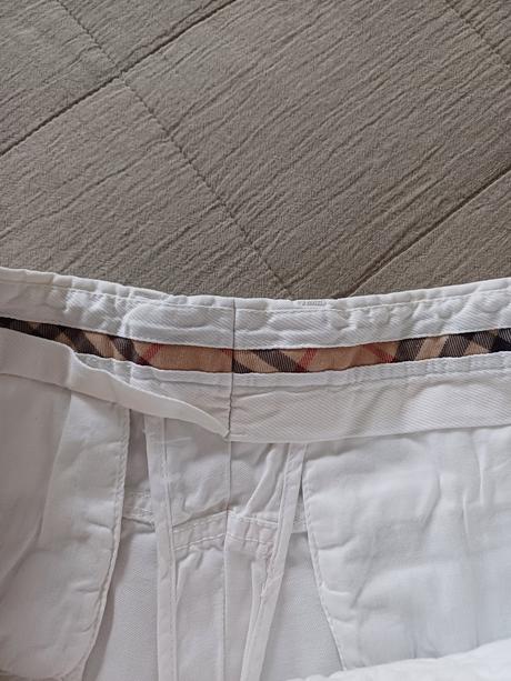 Biele kraťasy burberry, č.m, burberry,m