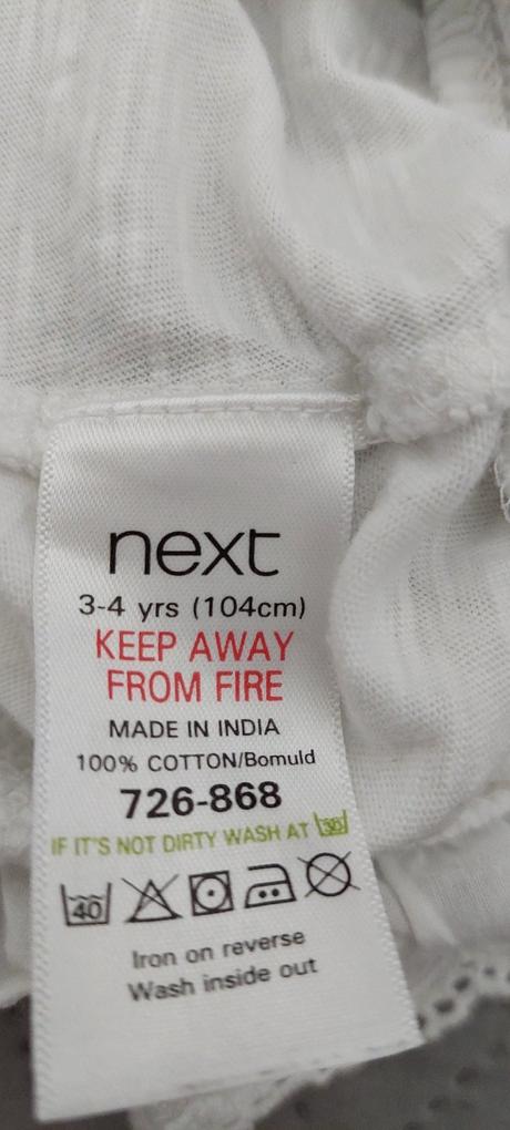 Darujem k nákupu next tričko, next,104