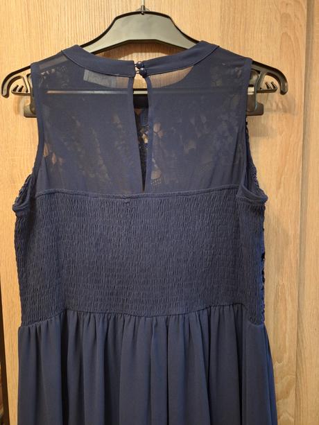 Spoločenské šaty, 44