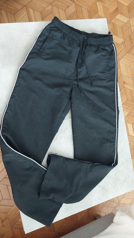 Športové nohavice, 164