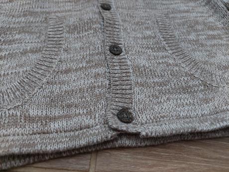 Sveter s kapucou č.86-92, lupilu,86