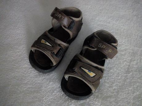 Sandálky, 25