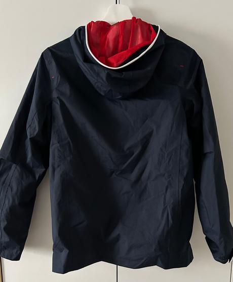 Nepremokavá bunda, decathlon,158