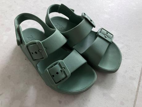 Zelené sandálky, zara,27