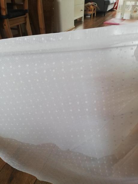 Slávnostné šaty, 92