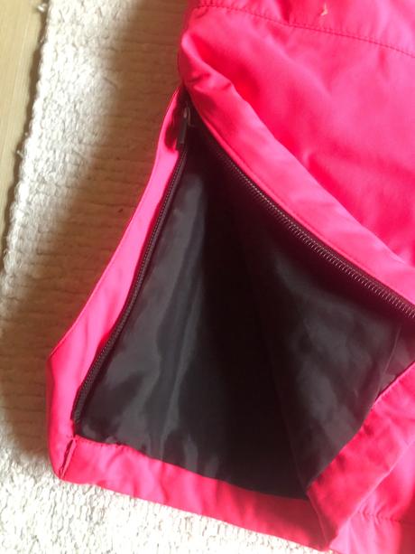 Nádherne značkové oteplovacky, 104