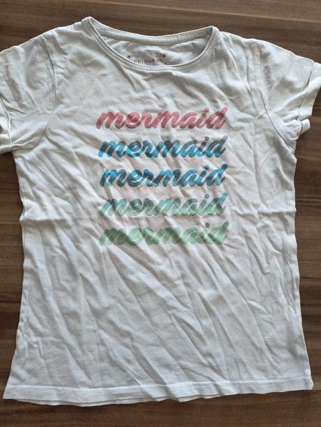 2 dievčenské tričká, 146