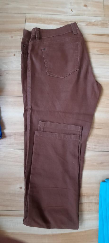 Hnede nohavice 40, 40