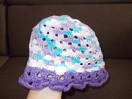 Hačkovaný klobúčik, 98