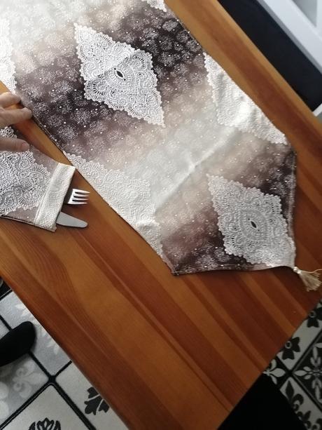 Slávnostné stolovanie, 