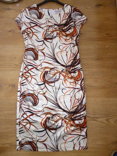 Elegantné šaty veľkosť 40, 40