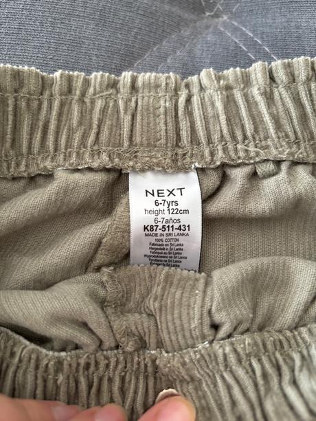 Menčestrová sukňa, next,122