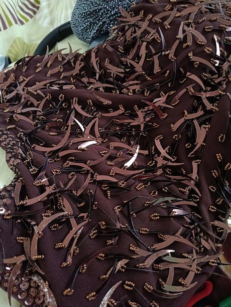 Hnedé tielko s flitrami, m