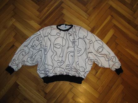Mikina, s