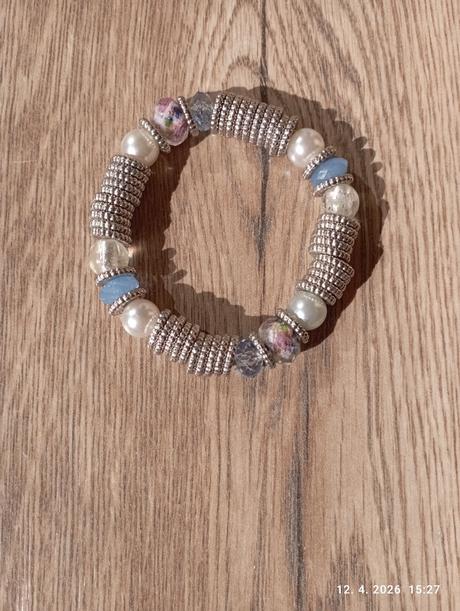 Náramok na gumičke, 