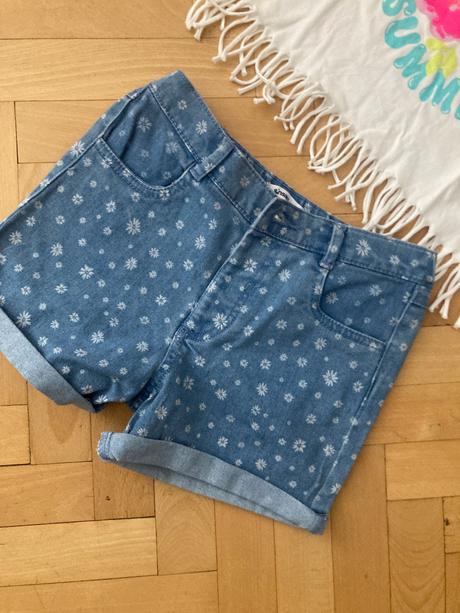 Komplet 122, c&a,122